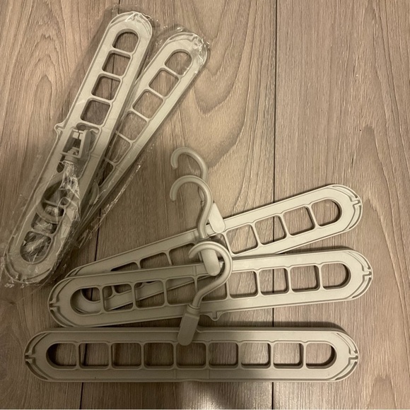 Multi-Functional Folding Plastic Storage Clothes Hook Hanger Set  of 5 - Picture 3 of 3
